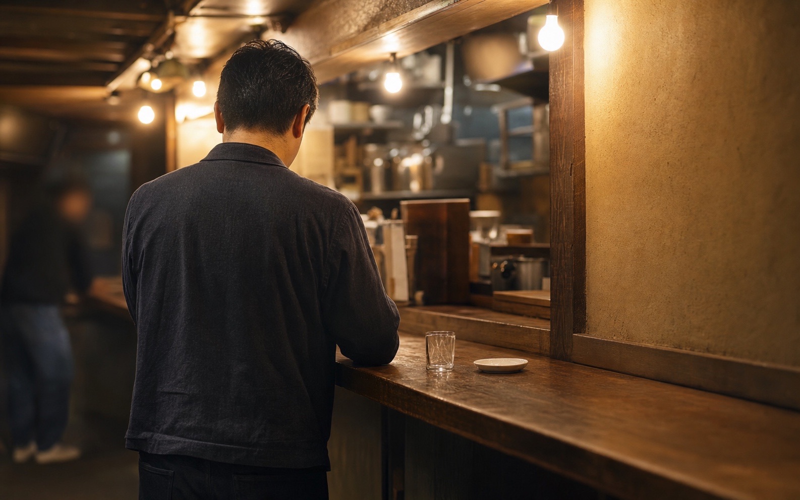 金沢 立ち飲みで一人からの出会い、隣の距離感と曜日の話